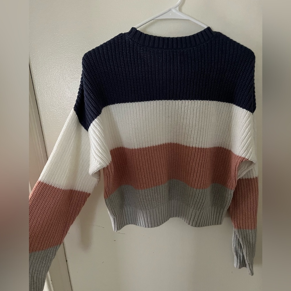 HOLLISTER striped sweater